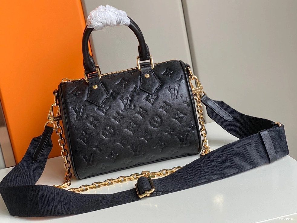 22 LOUIS VUITTON SPEEDY BANDOULIÈRE 0715